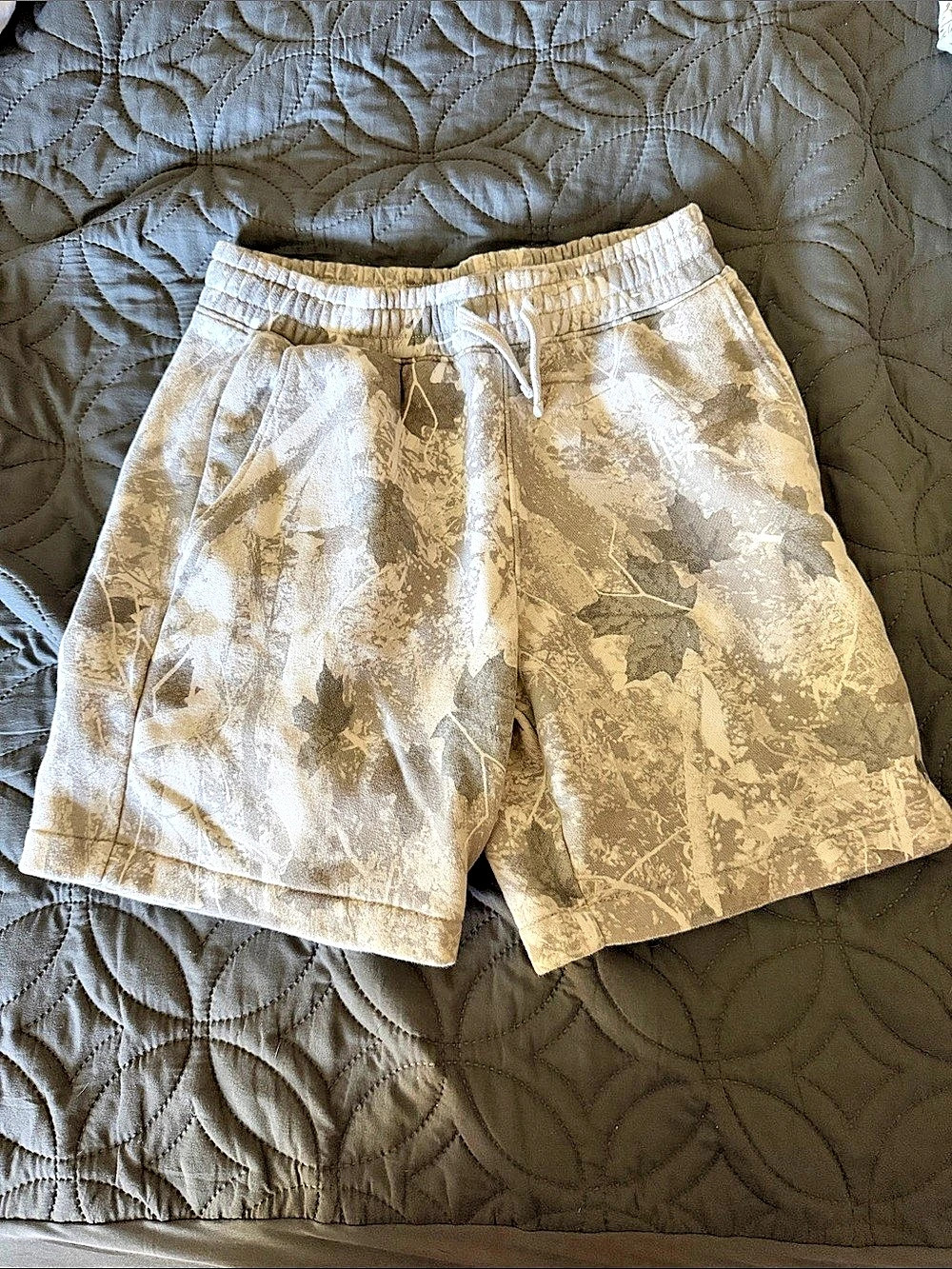 Abercrombie Kids Boys Camo Shorts Size 11/12 Like New